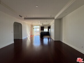 700 S Ardmore Ave in Los Angeles, CA - Building Photo - Building Photo