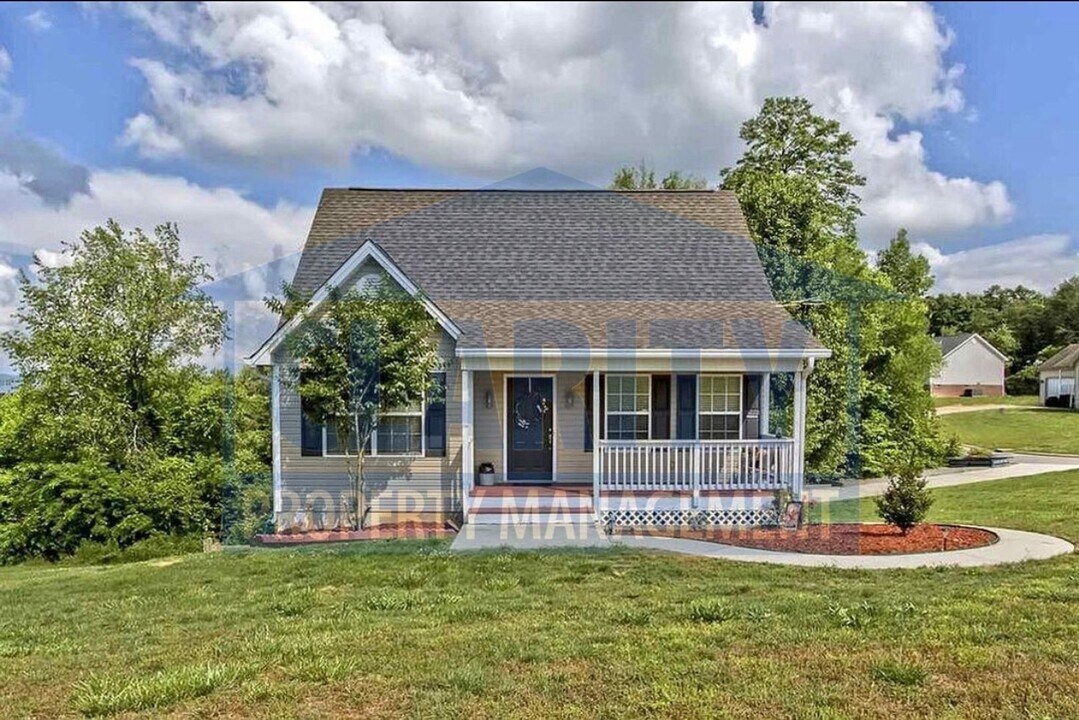 353 Shady Hollow Cir SE in Cleveland, TN - Building Photo