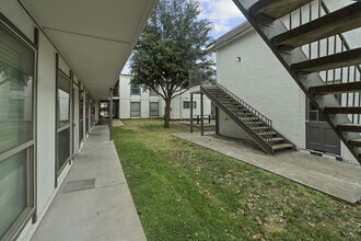 Terra at Knox in Dallas, TX - Building Photo - Building Photo