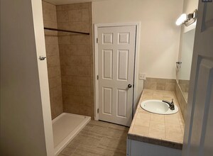 8233 W Avenue E12, Unit GH in Lancaster, CA - Building Photo - Building Photo