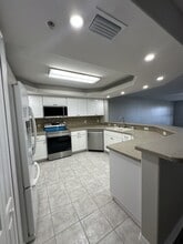 3360 S Atlantic Ave in Cocoa Beach, FL - Building Photo - Building Photo