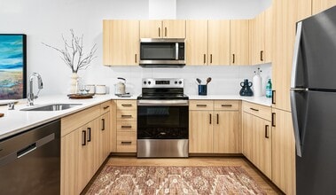 Owl Northgate in Seattle, WA - Foto de edificio - Building Photo