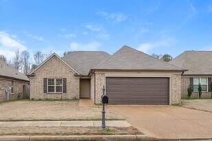 9455 Darren Cir S in Cordova, TN - Building Photo