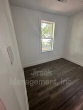 102 7th St SW in Paris, TX - Building Photo - Building Photo