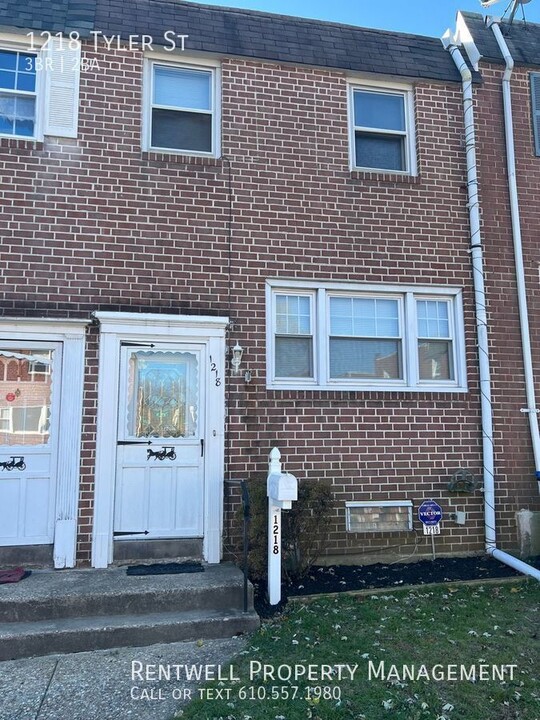 1218 Tyler St in Norristown, PA - Building Photo