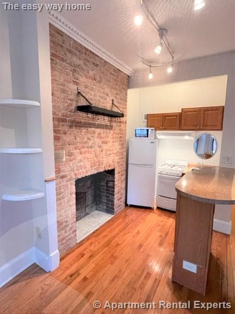 888 Massachusetts Ave, Unit #216