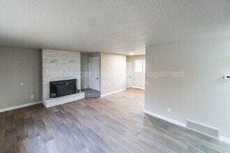 11904 E 10th Ave in Spokane Valley, WA - Building Photo - Building Photo