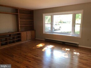 93 Webhannet Dr in Charles Town, WV - Building Photo - Building Photo