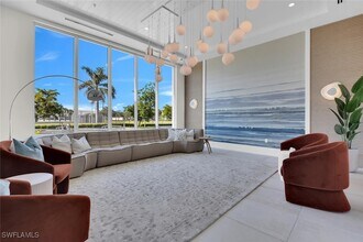 201 8th St S in Naples, FL - Building Photo - Building Photo