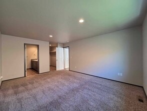 2391 SE Sage Brk Rd in East Wenatchee, WA - Building Photo - Building Photo