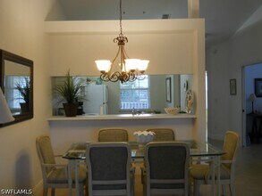 332 Bradstrom Cir in Naples, FL - Building Photo - Building Photo