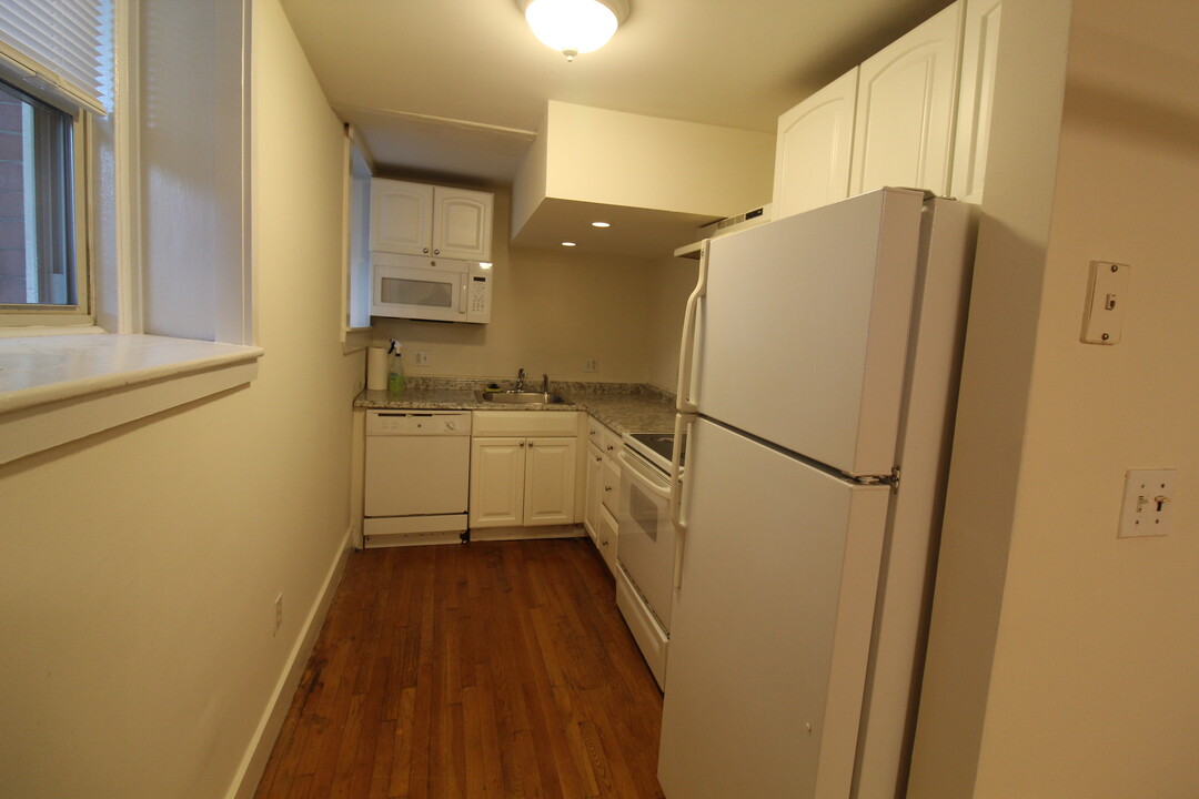 89 Trowbridge St, Unit 1 in Cambridge, MA - Building Photo