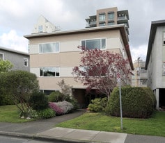 Uptown Manor in Vancouver, BC - Building Photo