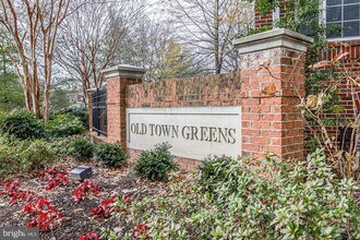 1600 Hunting Creek Dr in Alexandria, VA - Building Photo - Building Photo