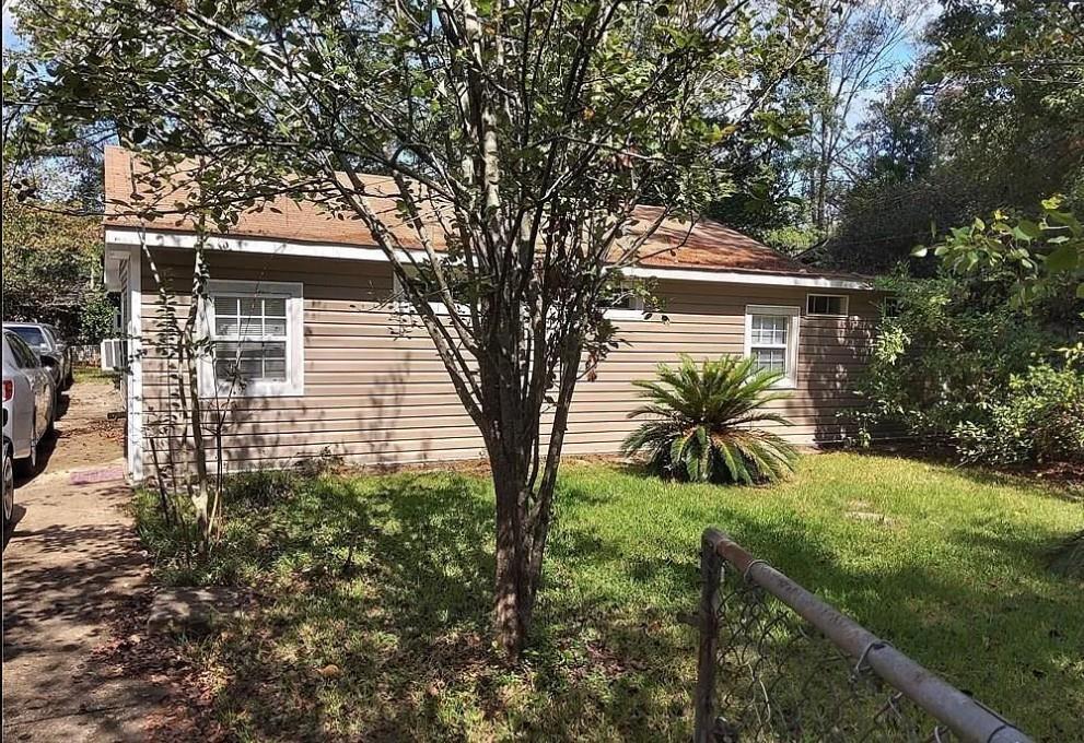 1818 Ogburn Ave in Mobile, AL - Building Photo