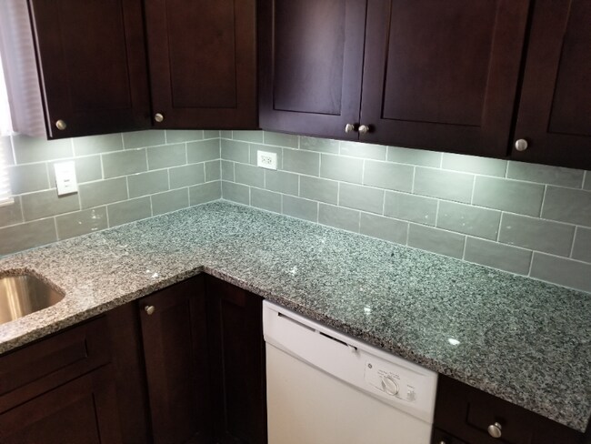 5712 Ridgemont Ln in Chicago Ridge, IL - Building Photo - Building Photo