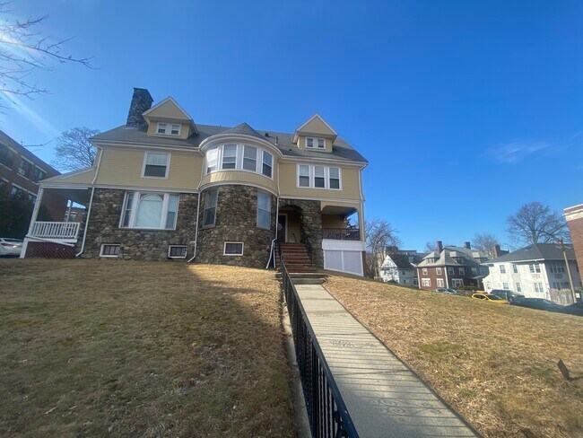 8 Chiswick Rd, Unit 14-2 in Boston, MA - Building Photo - Building Photo