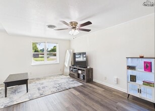 601 Hazel St in Burkburnett, TX - Building Photo - Building Photo