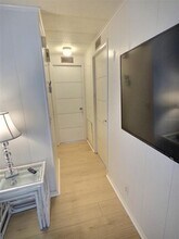 46 E Palm Forest Dr in Largo, FL - Building Photo - Building Photo