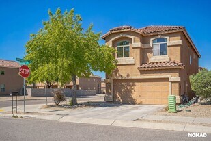 8392 S Egyptian Dr in Tucson, AZ - Building Photo