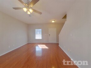 7312 Finn Hall Ave in Charlotte, NC - Building Photo - Building Photo