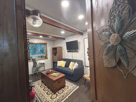 23253 WA-534 in Mount Vernon, WA - Building Photo