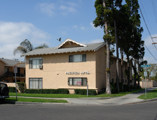 Pacifica Apartments in Santa Ana, CA - Building Photo - Building Photo