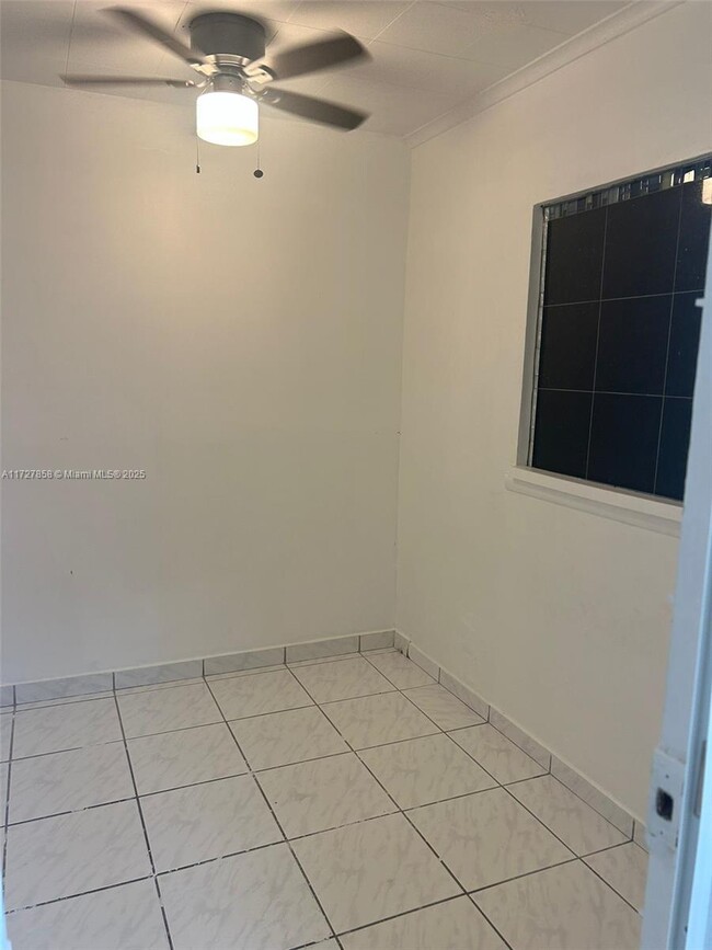 2141 Biarritz Dr in Miami Beach, FL - Building Photo - Building Photo