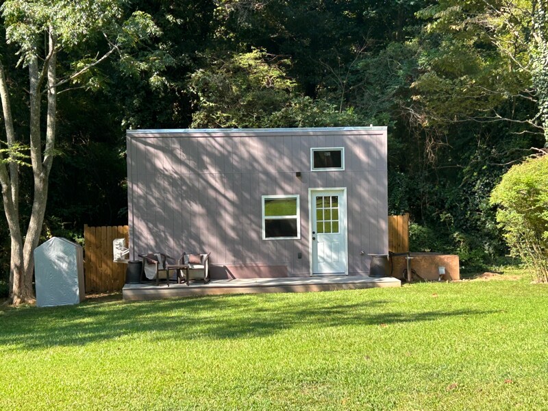 1474 Smokehouse Ln in Stone Mountain, GA - Building Photo