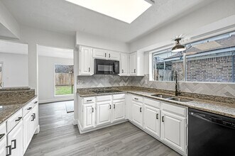 7115 Foxway Ln in Humble, TX - Building Photo - Building Photo