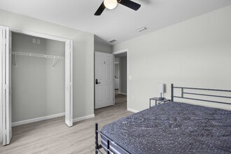 3300 NW 15th Ln in Cape Coral, FL - Building Photo - Building Photo