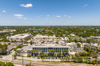 235 NE 1st St in Delray Beach, FL - Building Photo - Building Photo