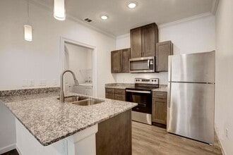 Bellingham Park in Manor, TX - Building Photo - Building Photo