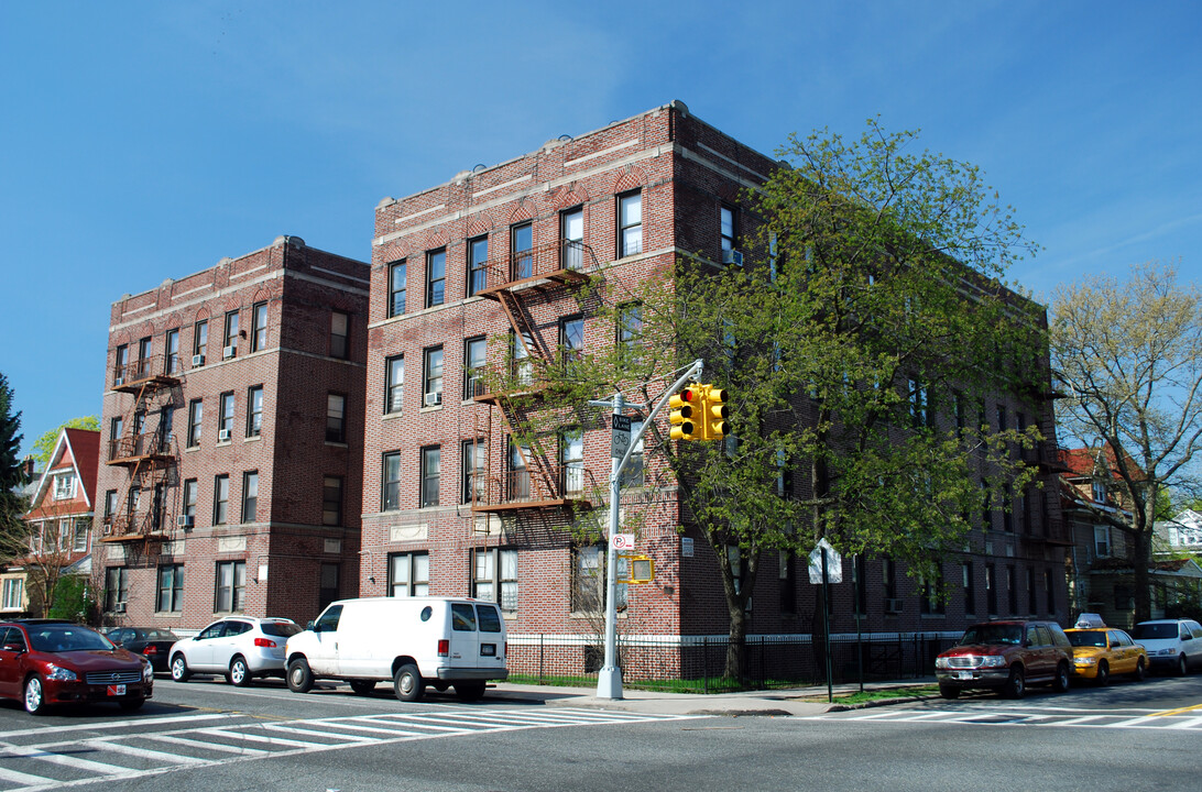 2744 Bedford Ave in Brooklyn, NY - Building Photo