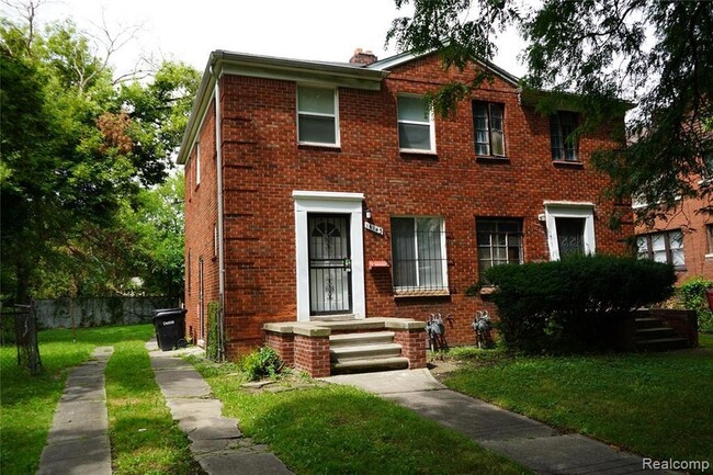 property at 16145 Baylis St