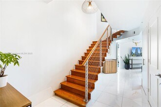 350 S Miami Ave, Unit 713 in Miami, FL - Building Photo - Building Photo