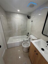 1820 W 53rd St in Hialeah, FL - Building Photo - Building Photo