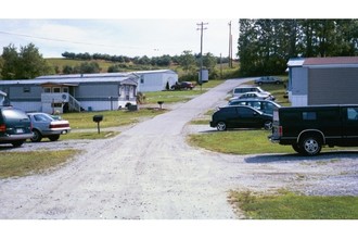 12 Kodiak Bear Trl in Hendersonville, NC - Building Photo - Building Photo