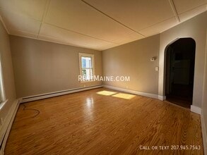 5 Monument St in Winslow, ME - Building Photo - Building Photo