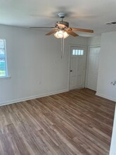 1117 Evergreen Dr in Gretna, LA - Building Photo - Building Photo