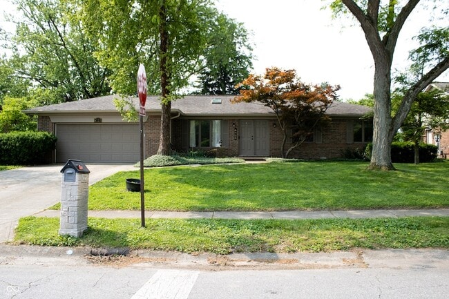 property at 6723 Balmoral Rd