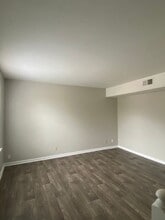 638 R S Bradley Blvd in Clarksville, TN - Building Photo - Building Photo