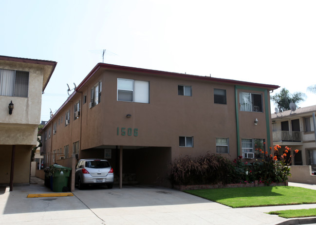 1506 Barry Ave in Los Angeles, CA - Foto de edificio - Building Photo