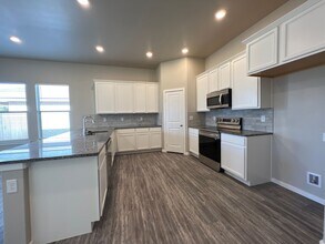 1910 S County Rd 1118 in Midland, TX - Building Photo - Building Photo