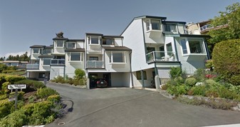 Mainsail in White Rock, BC - Building Photo