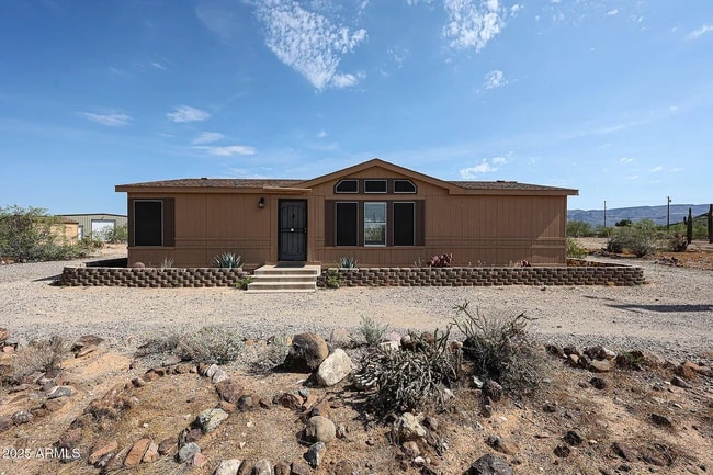 property at 118 W Leann Ln