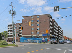 Valley Gate Apartments in Hamilton, ON - Building Photo - Building Photo