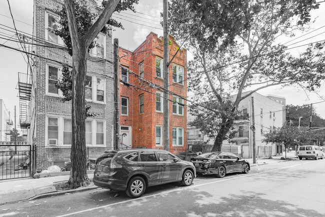 291 Fountain Ave in Brooklyn, NY - Building Photo - Building Photo