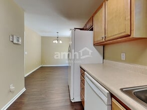 14 Bluestem Ct in Greensboro, NC - Building Photo - Building Photo