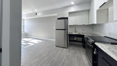 5341 Chestnut St in Philadelphia, PA - Building Photo - Building Photo